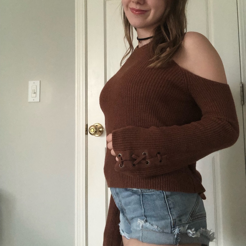 AE Cold Shoulder Lace Up Sleeve Sweater